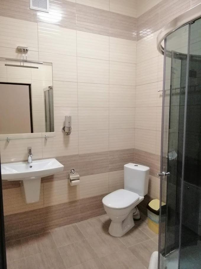2 Bedrooms Apartment 150M From Opera House リヴィウ エクステリア 写真